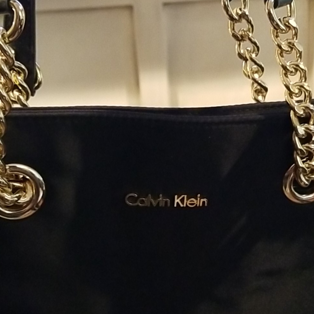Handbag - Picture 2 of 4